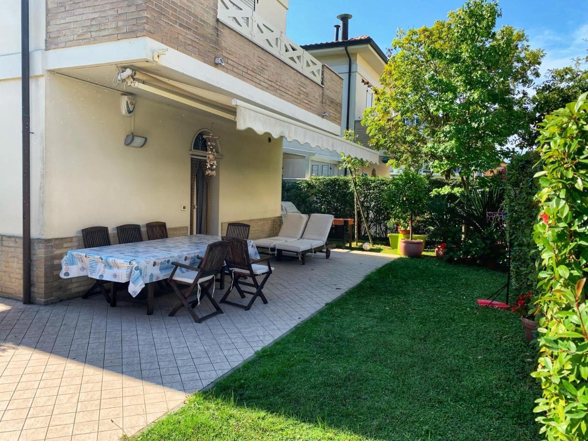 Medusablu121 Punta Marina Kültér fotó